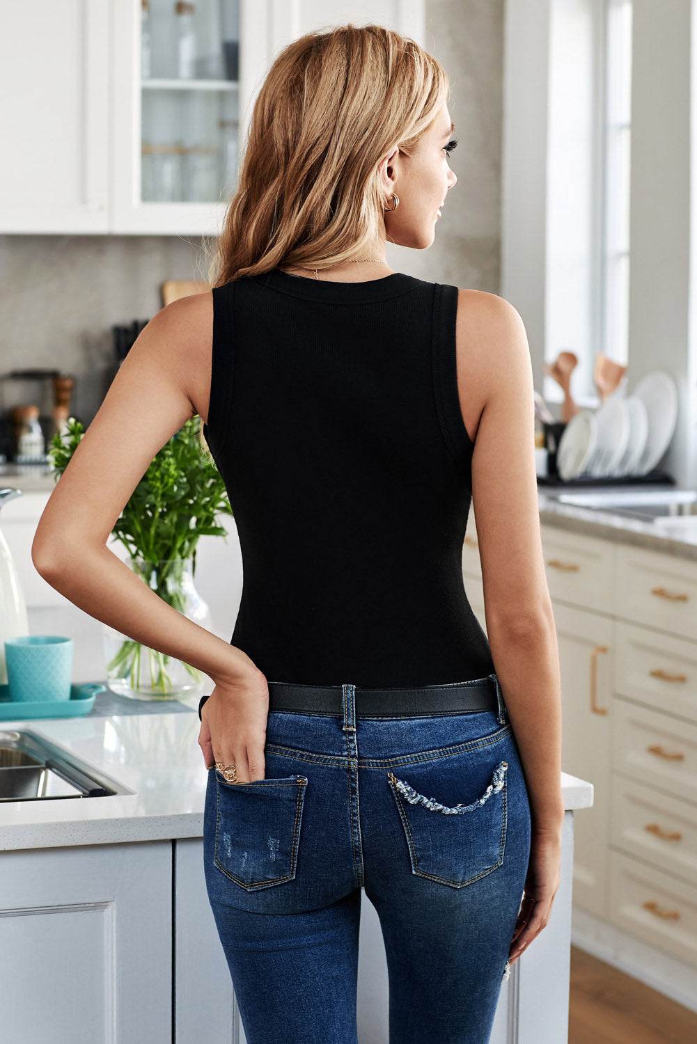 Solid Round Neck Tank - UnLaced Boutique