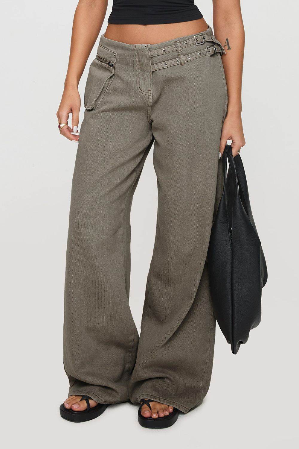Wide Leg Jeans with Pockets - UnLaced Boutique