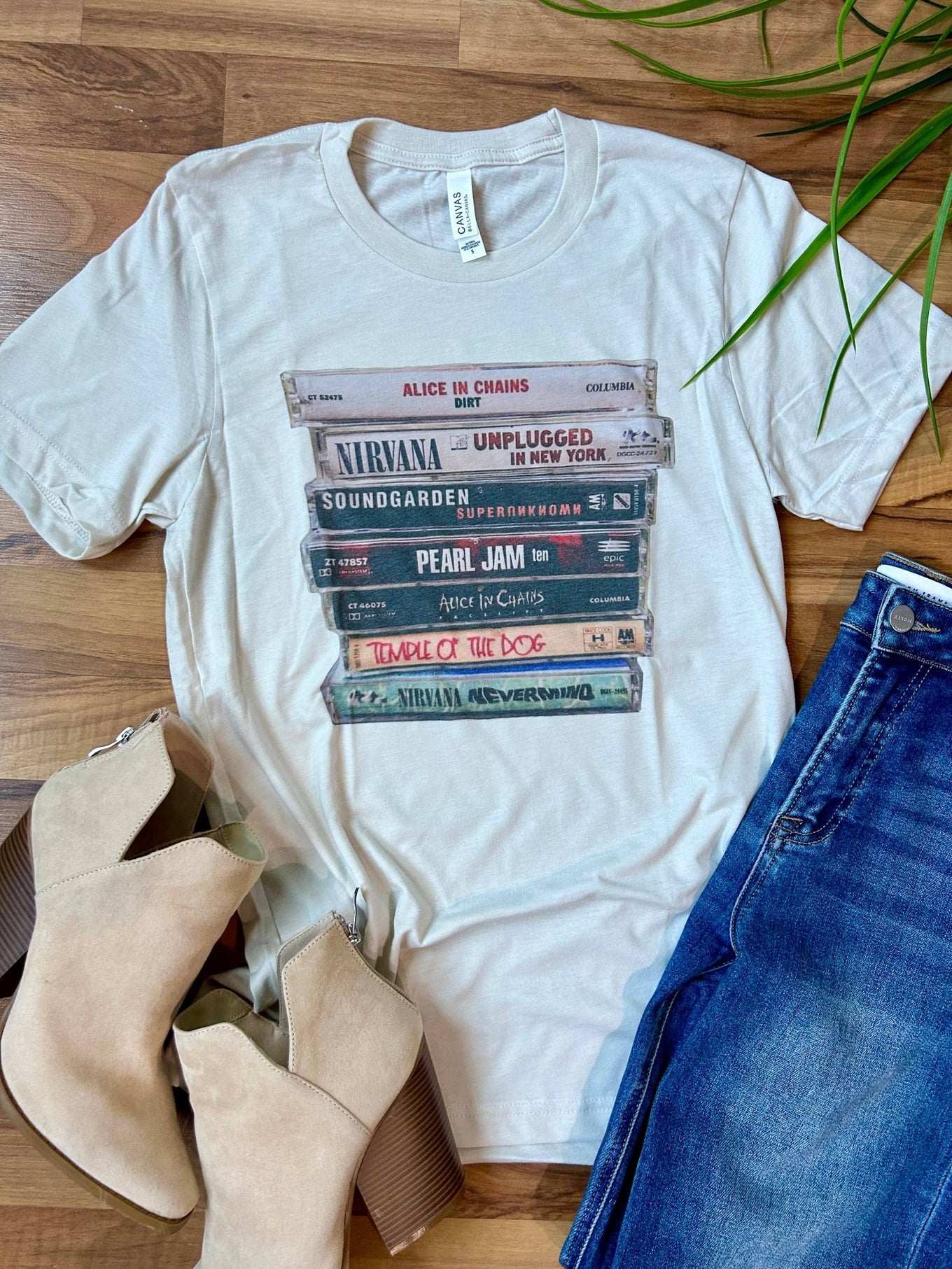 90s Graphic Tee - UnLaced Boutique