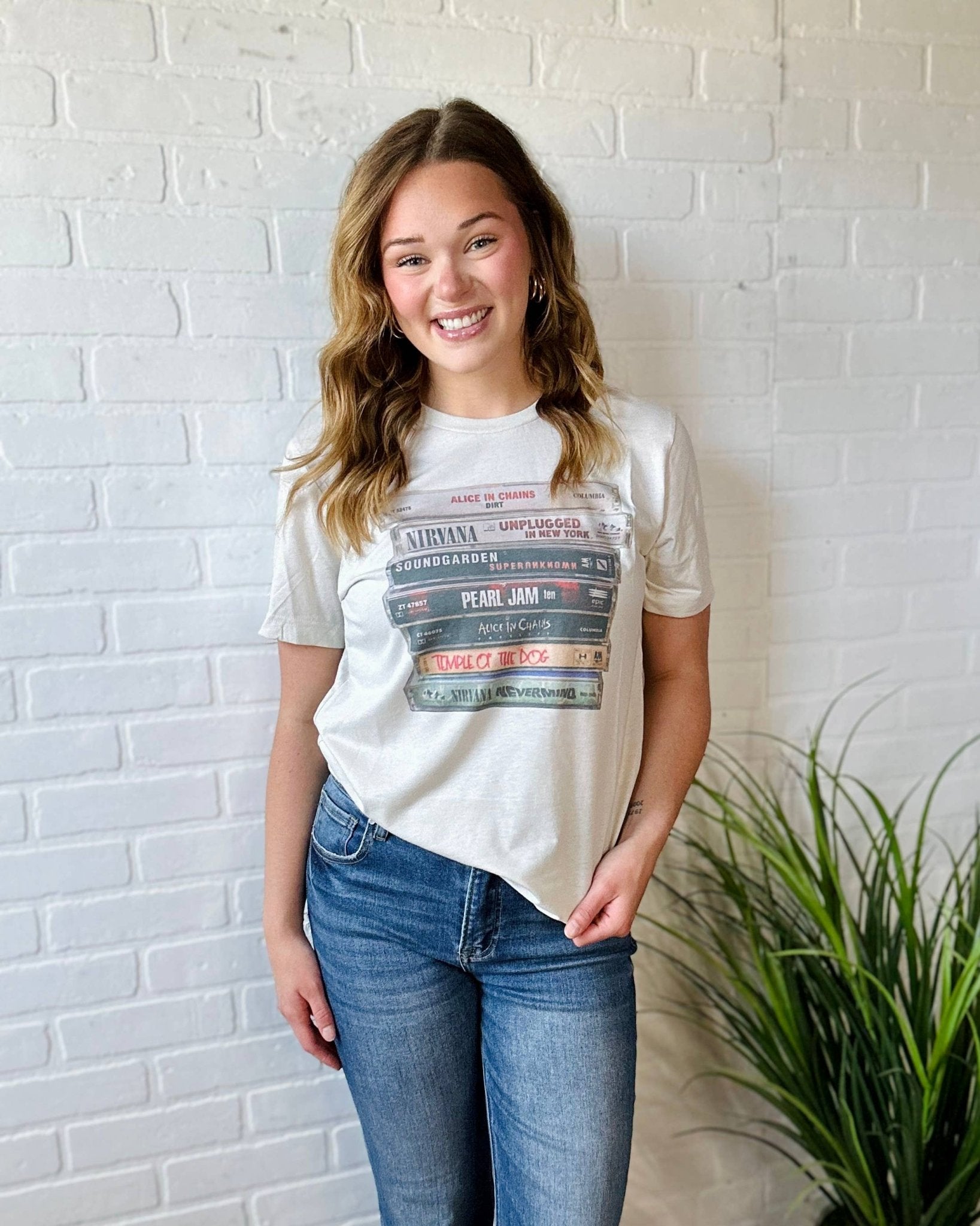 90s Graphic Tee - UnLaced Boutique