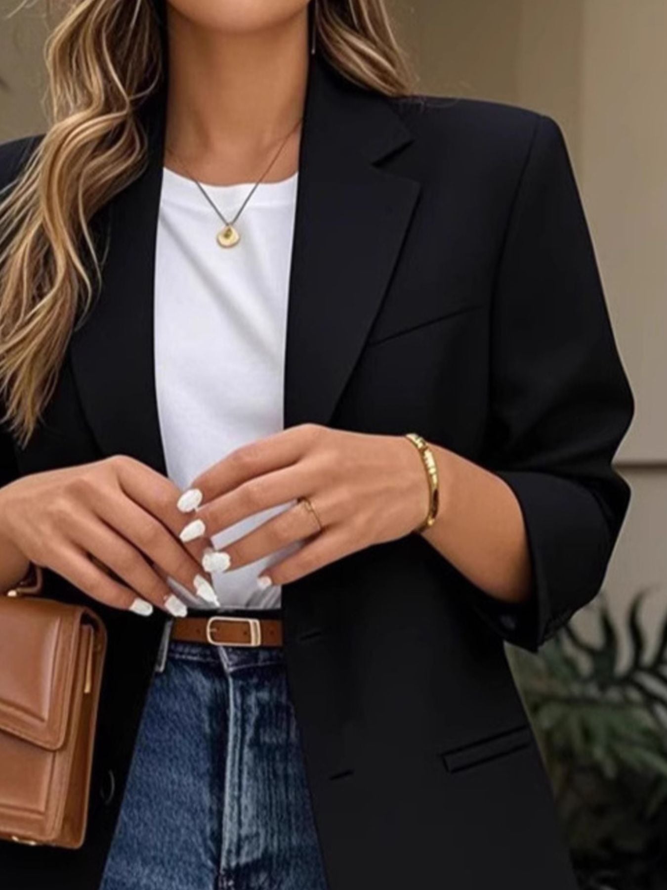Pocketed Lapel Collar Long Sleeve Blazer