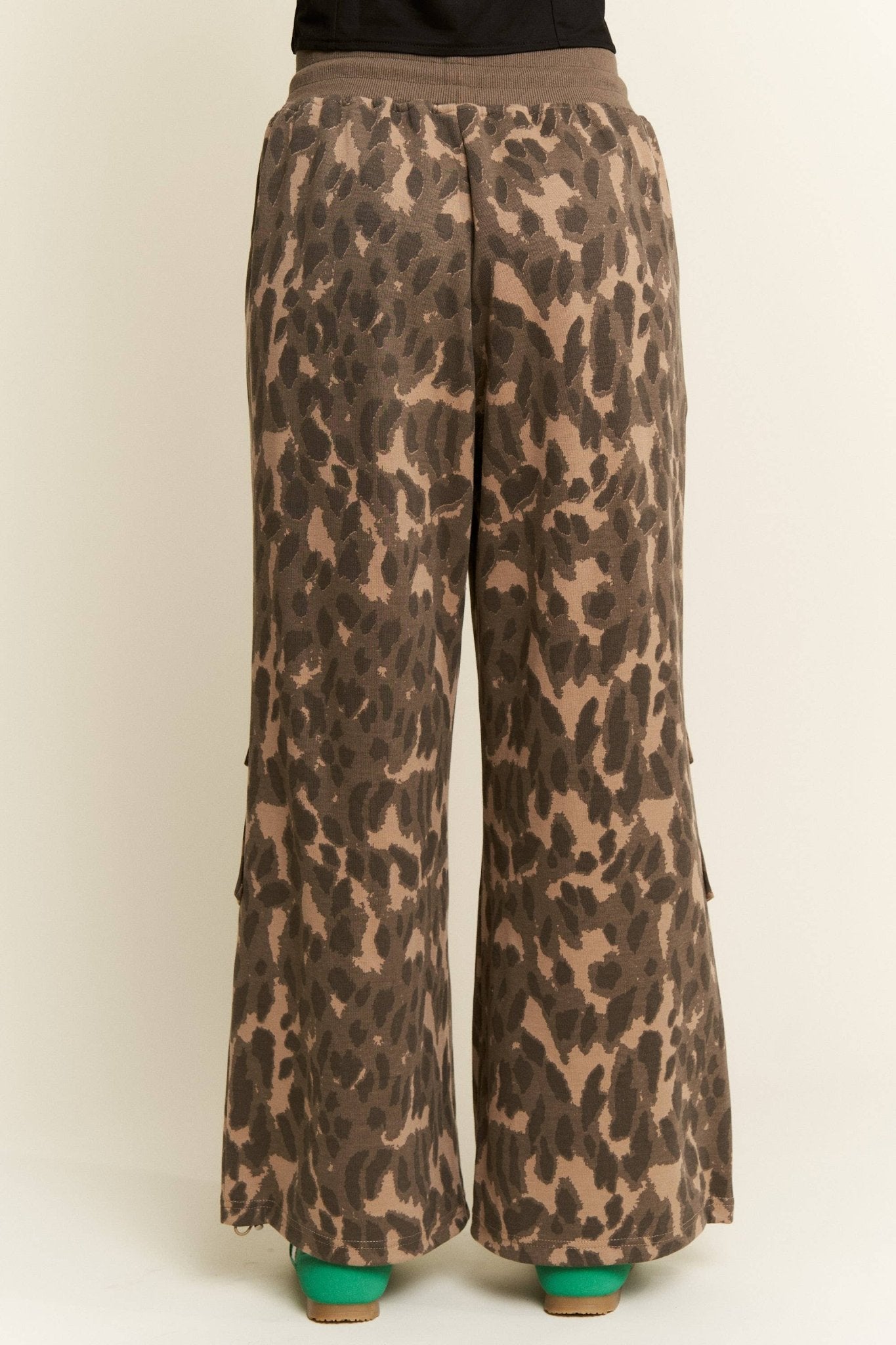 ABSTRACT ANIMAL PRINT SWEATPANTS - UnLaced Boutique