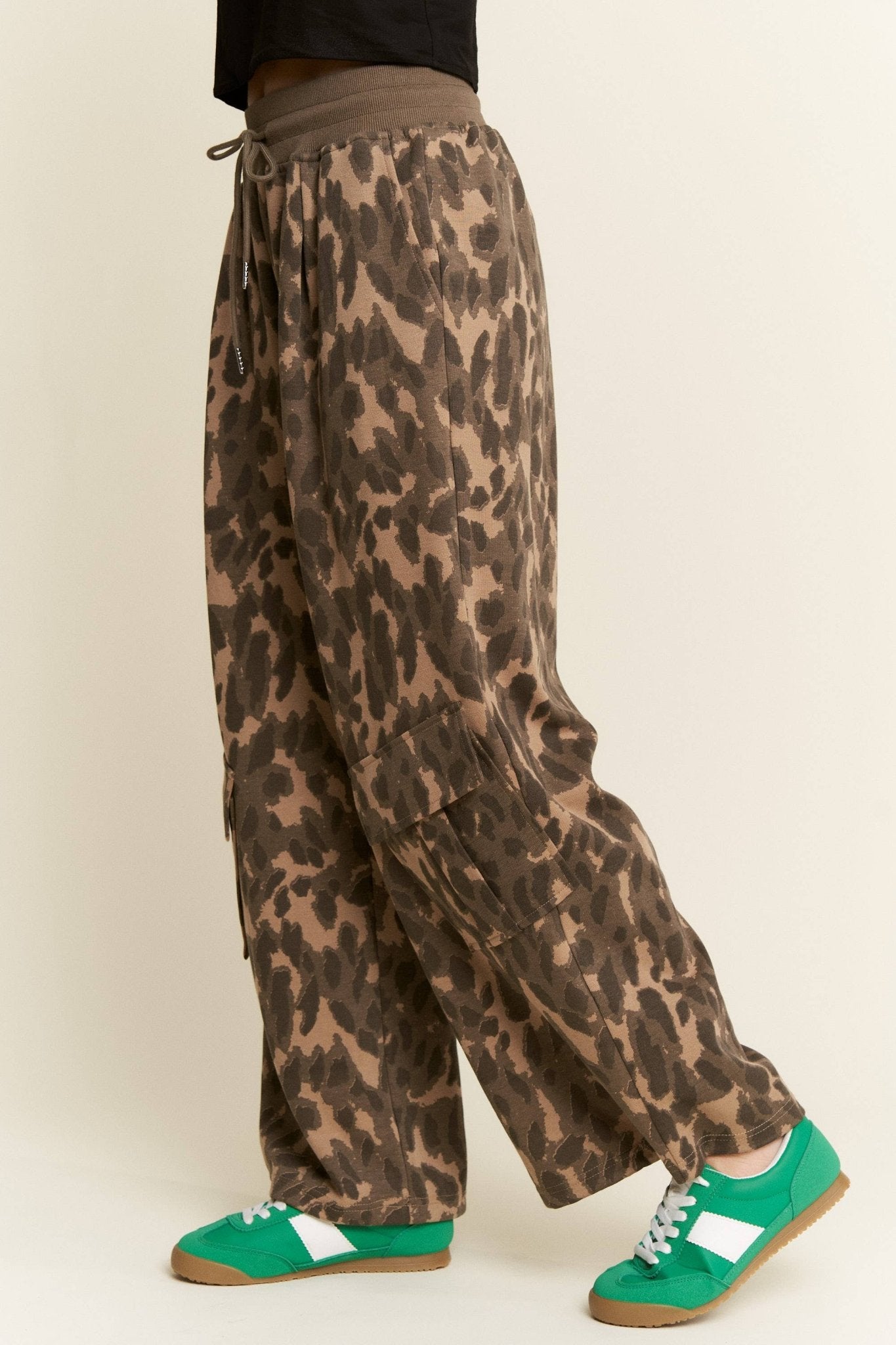 ABSTRACT ANIMAL PRINT SWEATPANTS - UnLaced Boutique