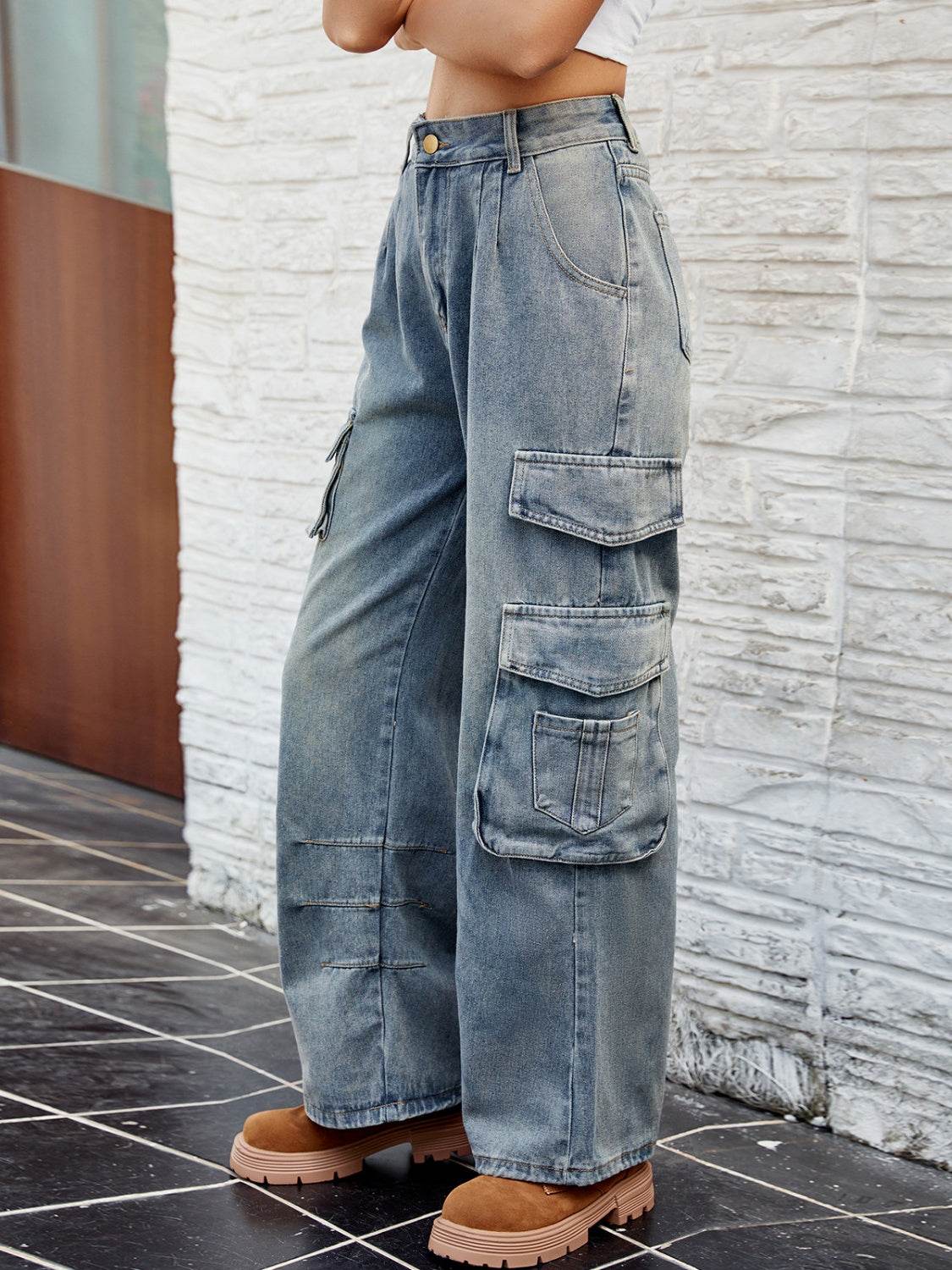 Washed Jeans with Pockets - UnLaced Boutique
