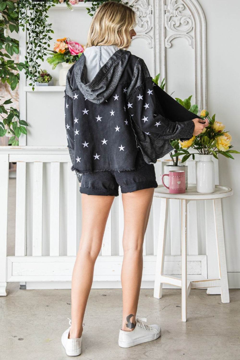 Veveret Star Embroidered Hooded Denim Jacket - UnLaced Boutique