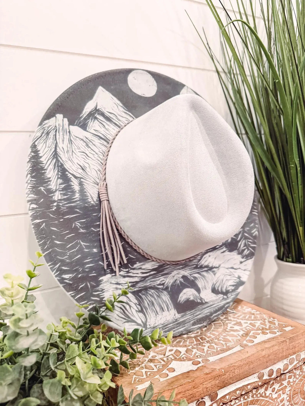 Charcoal Mountain Hat - UnLaced Boutique