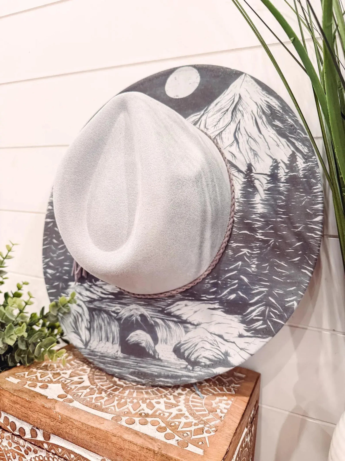 Charcoal Mountain Hat - UnLaced Boutique