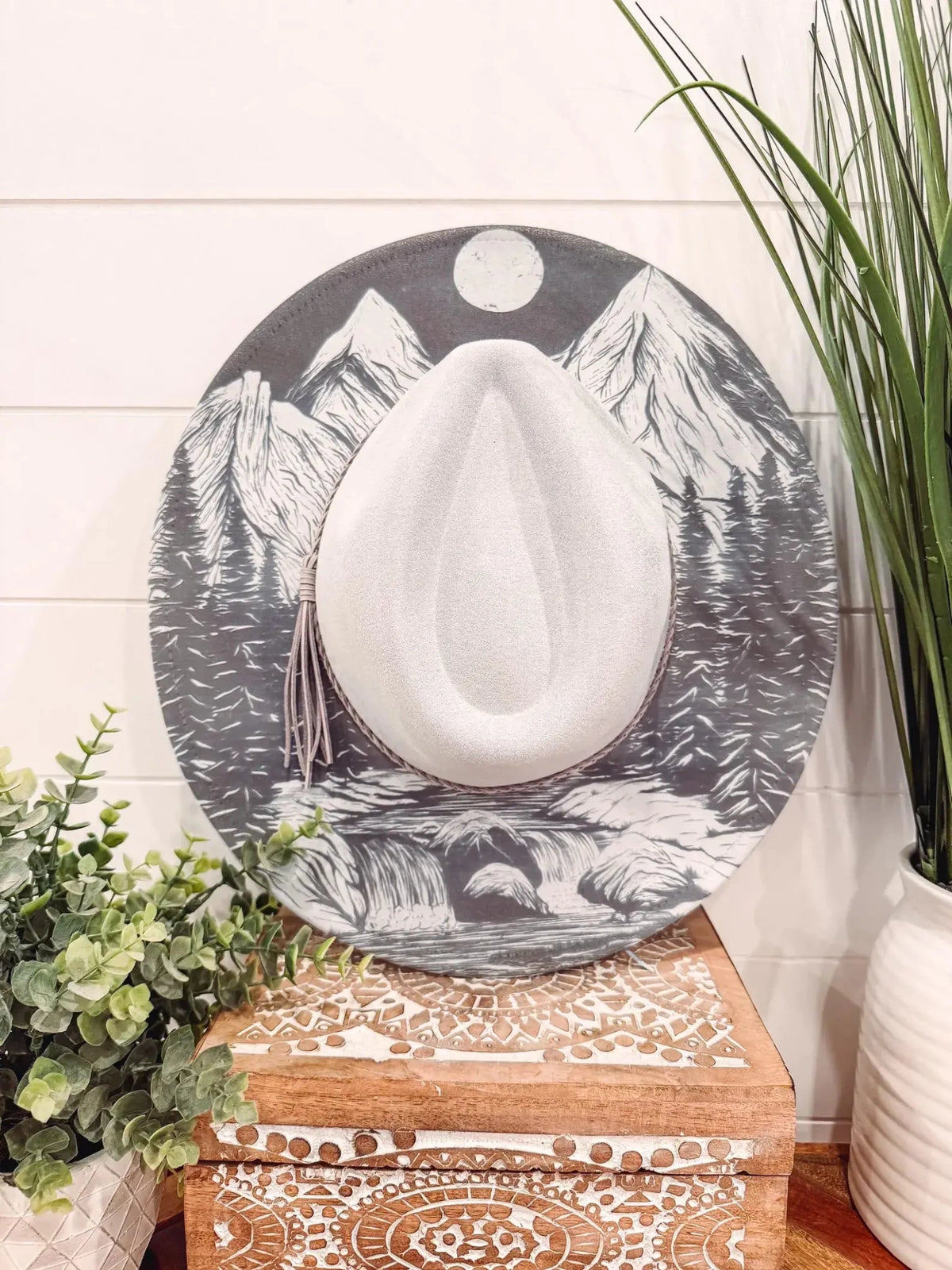 Charcoal Mountain Hat - UnLaced Boutique