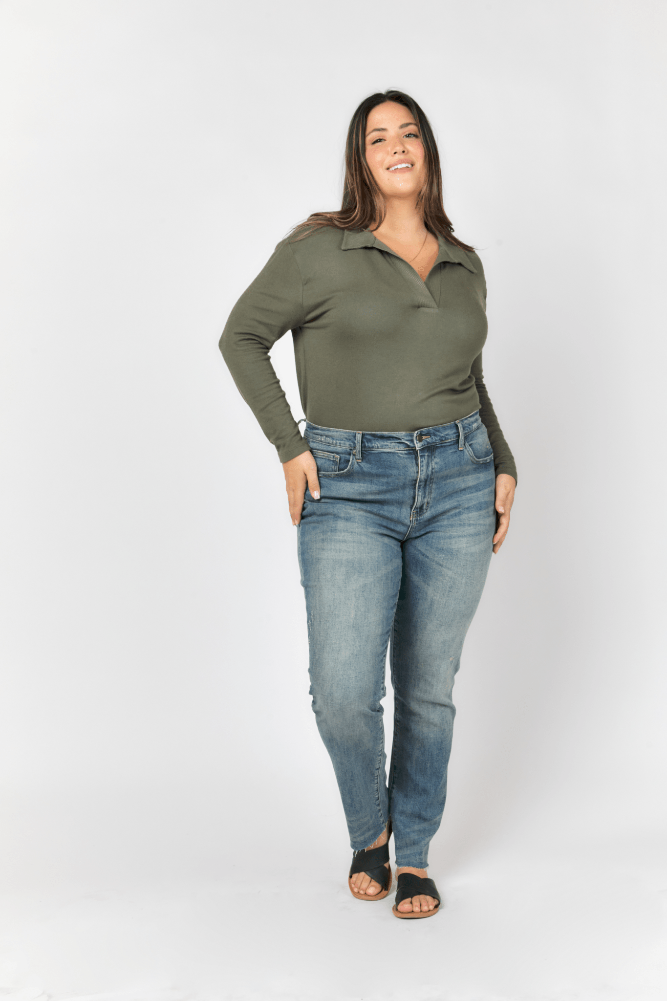 Crosby Mid Rise Relaxed Taper Jean - UnLaced Boutique