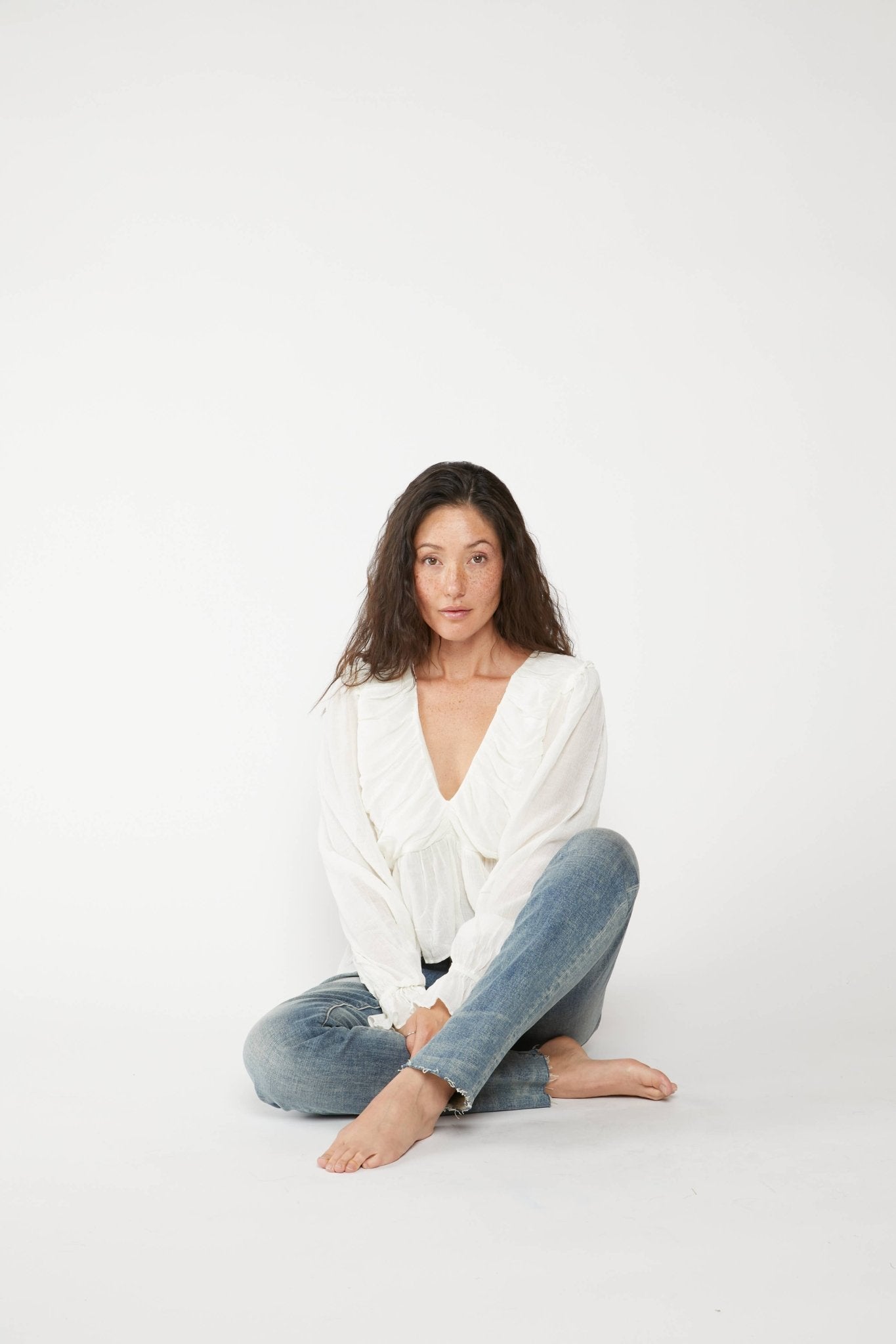 Crosby Mid Rise Relaxed Taper Jean - UnLaced Boutique