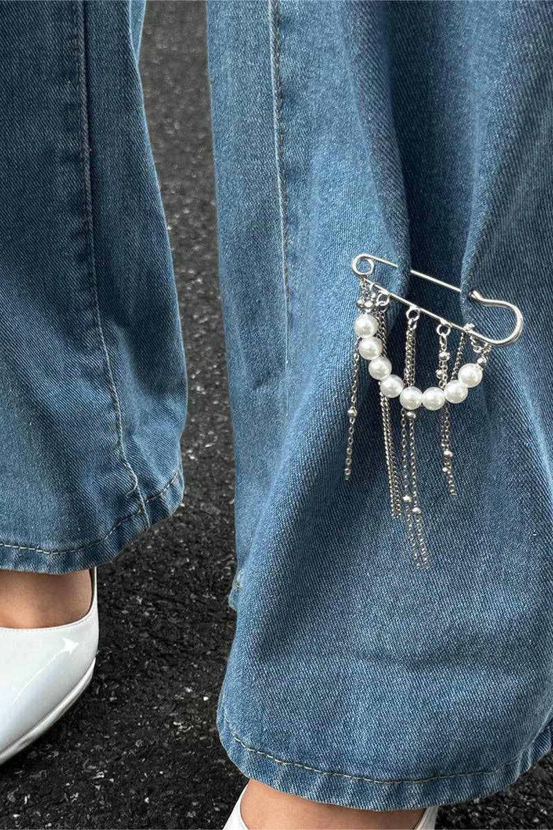 Elegant Chain and Pearl Brooches - UnLaced Boutique