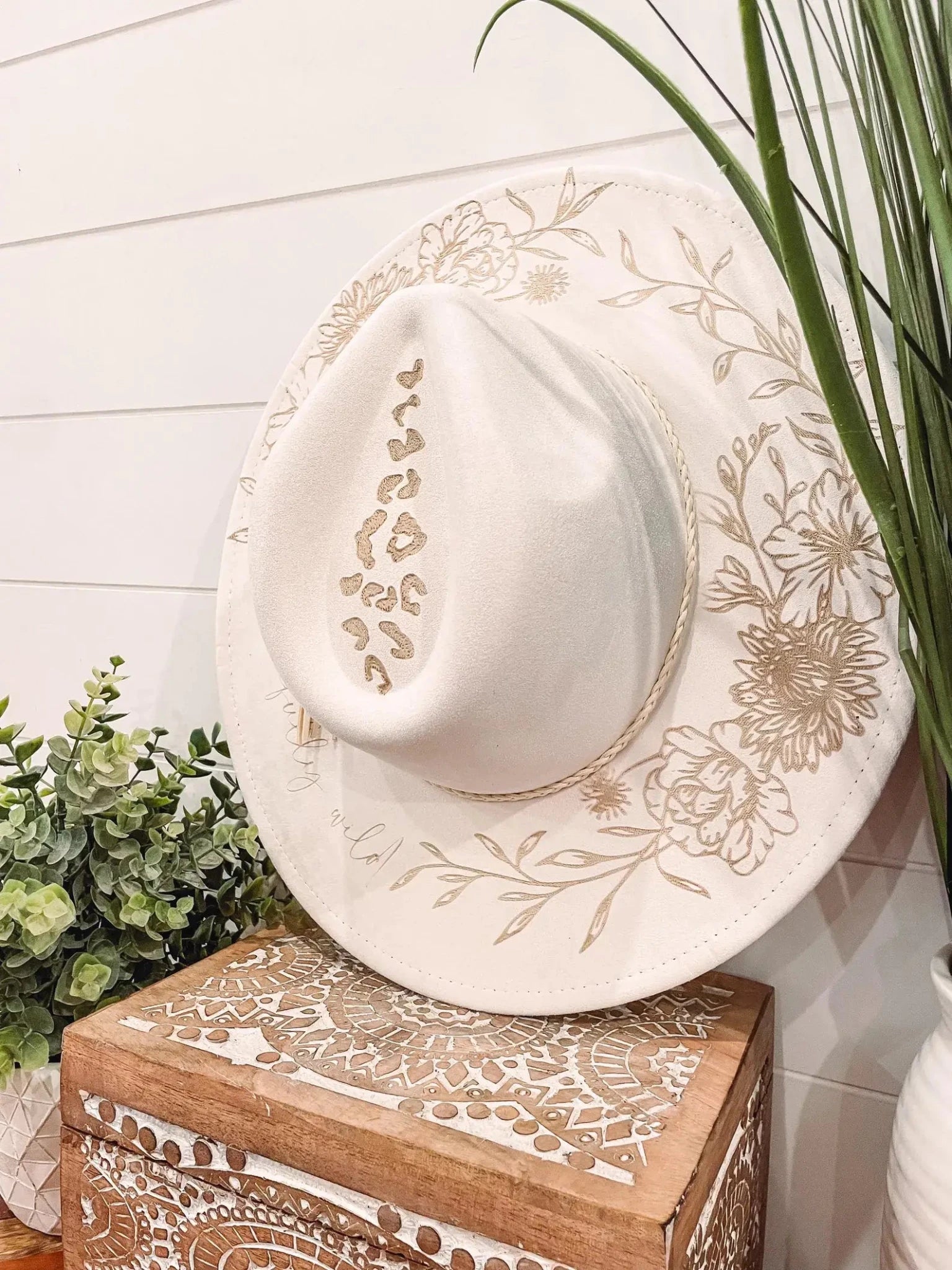 Engraved Floral Hat - UnLaced Boutique
