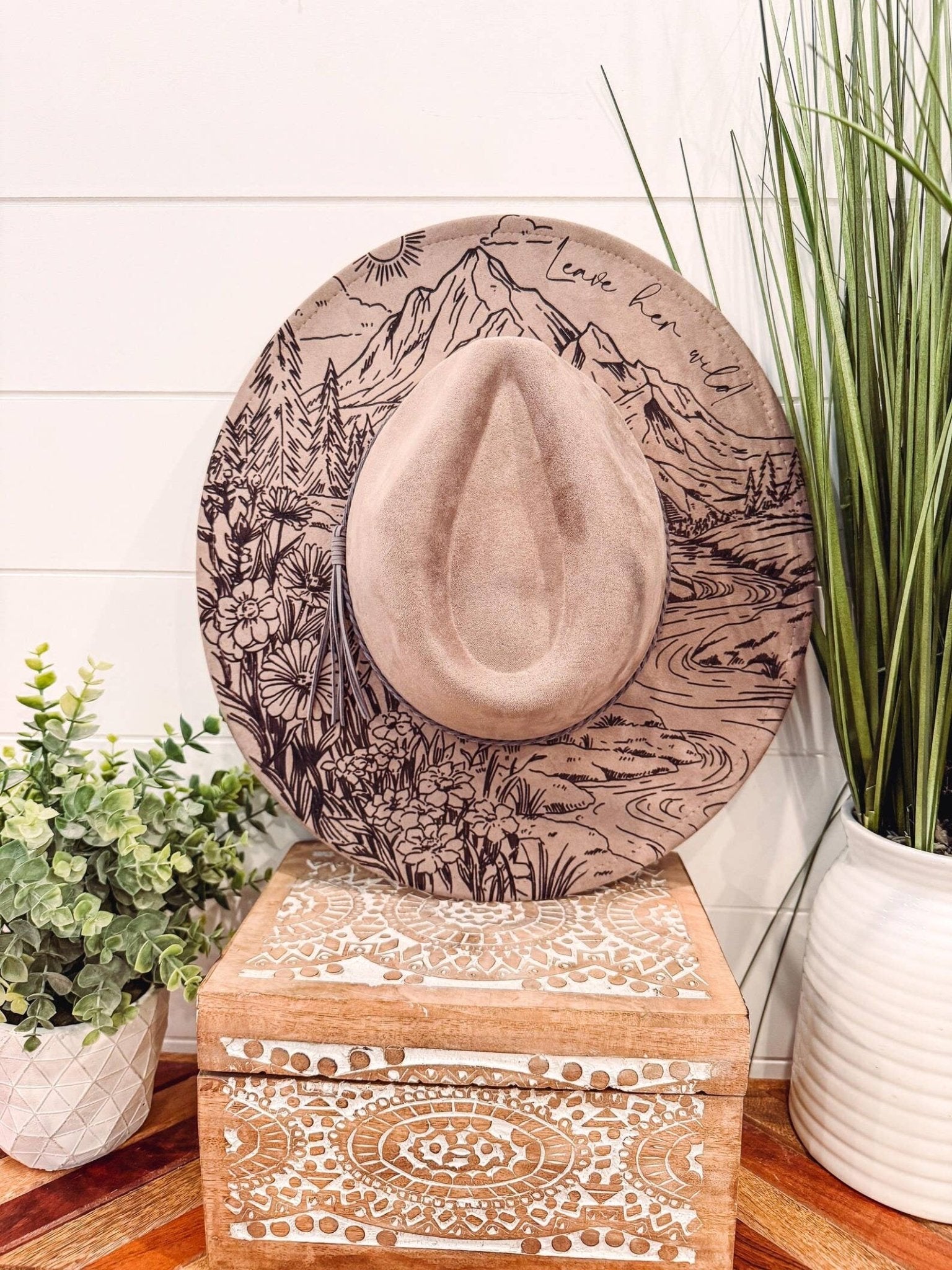 Engraved Floral Mountain Hat - UnLaced Boutique