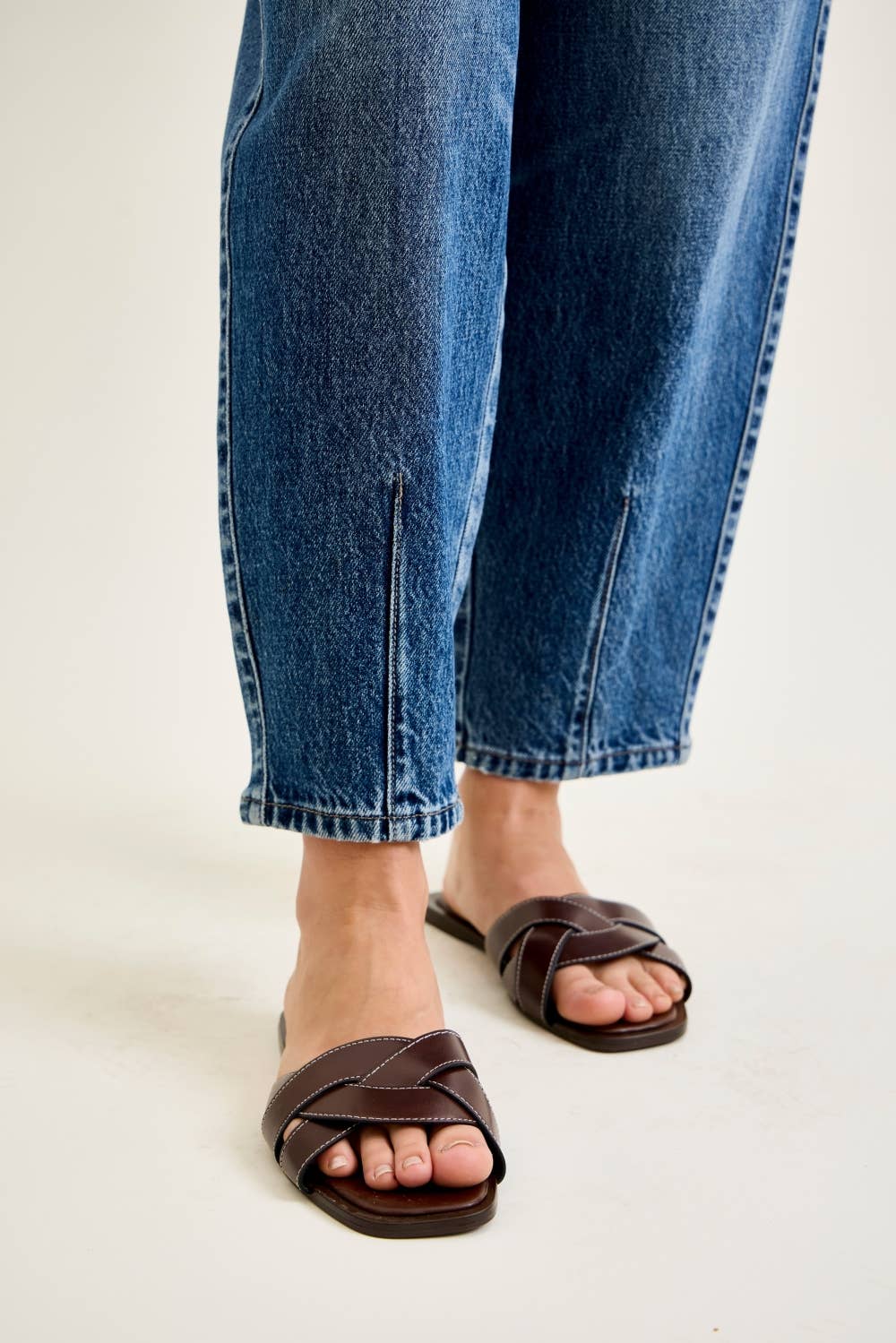 HW R.M. Barrel w/ Dart Detailing JUDY BLUE JEANS - UnLaced Boutique