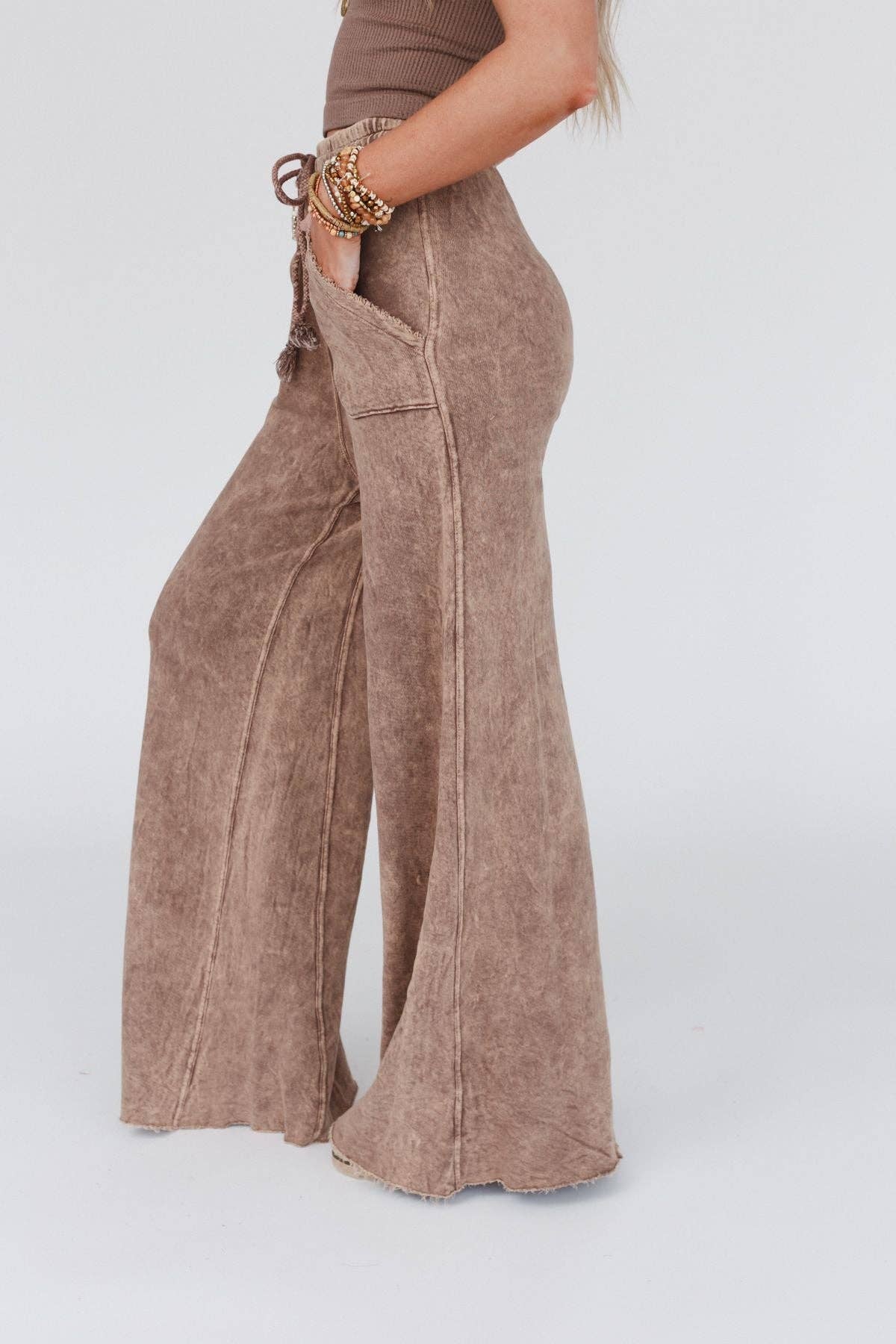 Relaxing Robin Wide Leg Pant - New Mocha - UnLaced Boutique