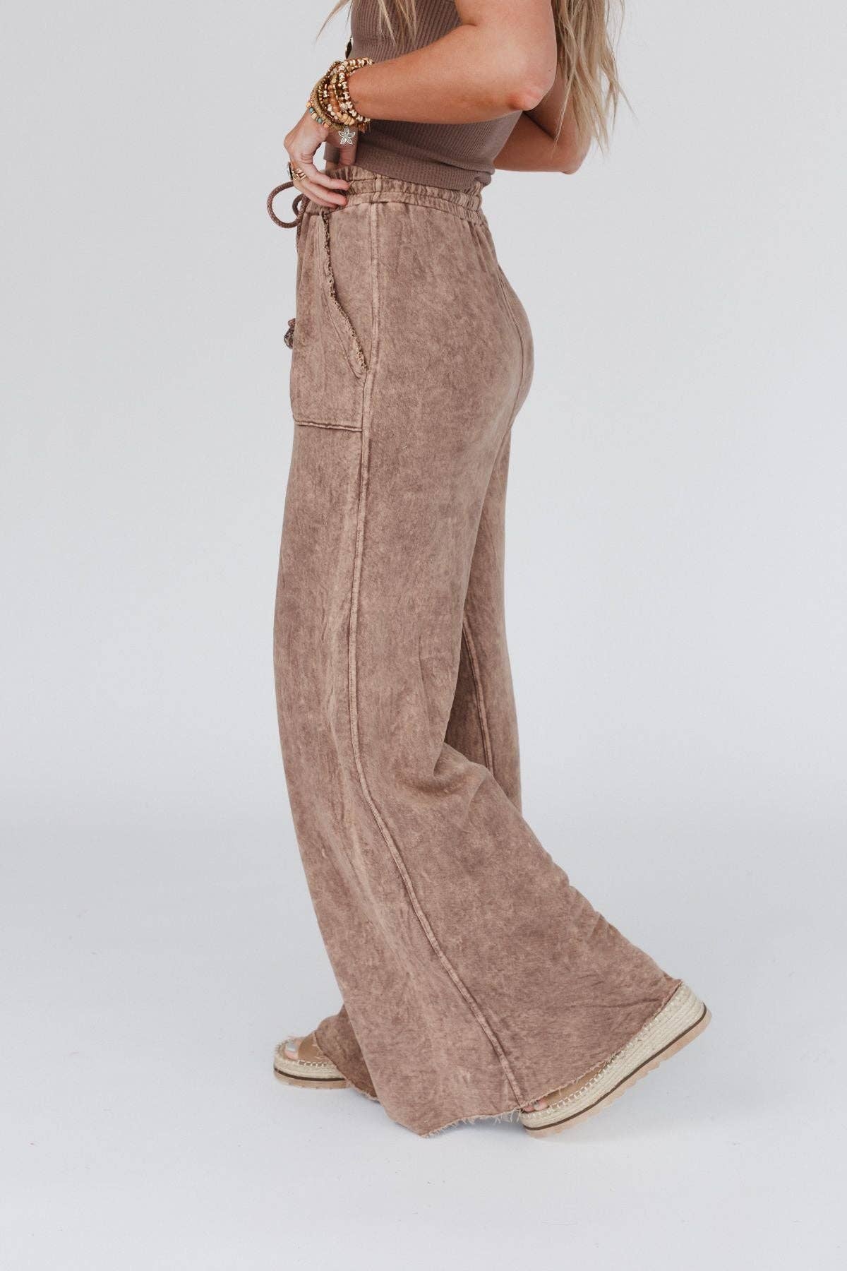 Relaxing Robin Wide Leg Pant - New Mocha - UnLaced Boutique