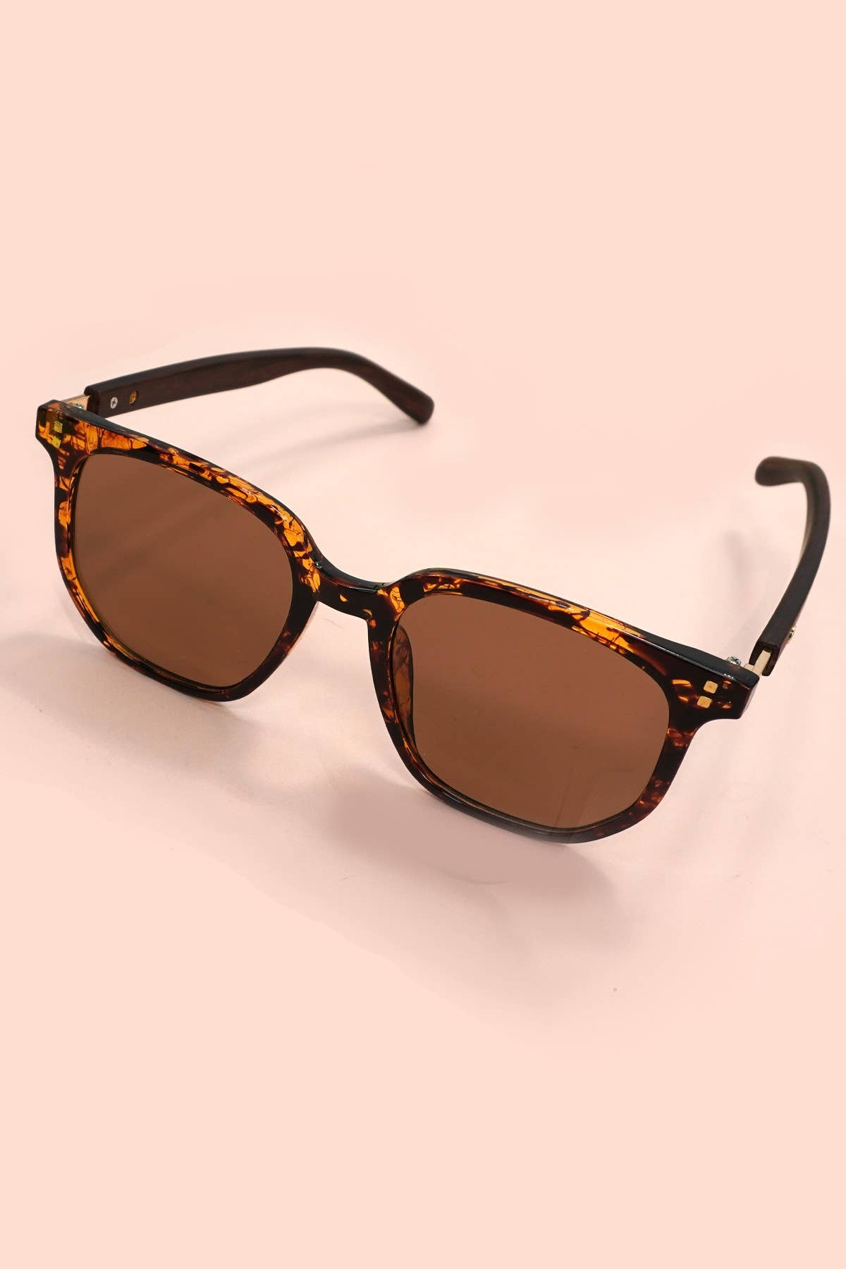 RETRO FRAME SUNGLASSES - UnLaced Boutique