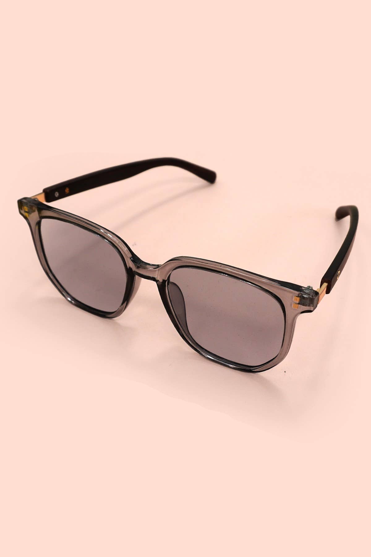 RETRO FRAME SUNGLASSES - UnLaced Boutique