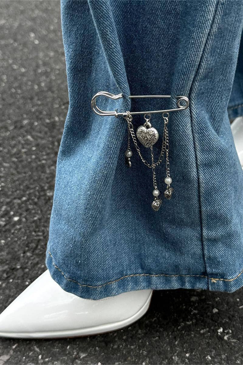 Stylish Chain Brooch Accessory - UnLaced Boutique