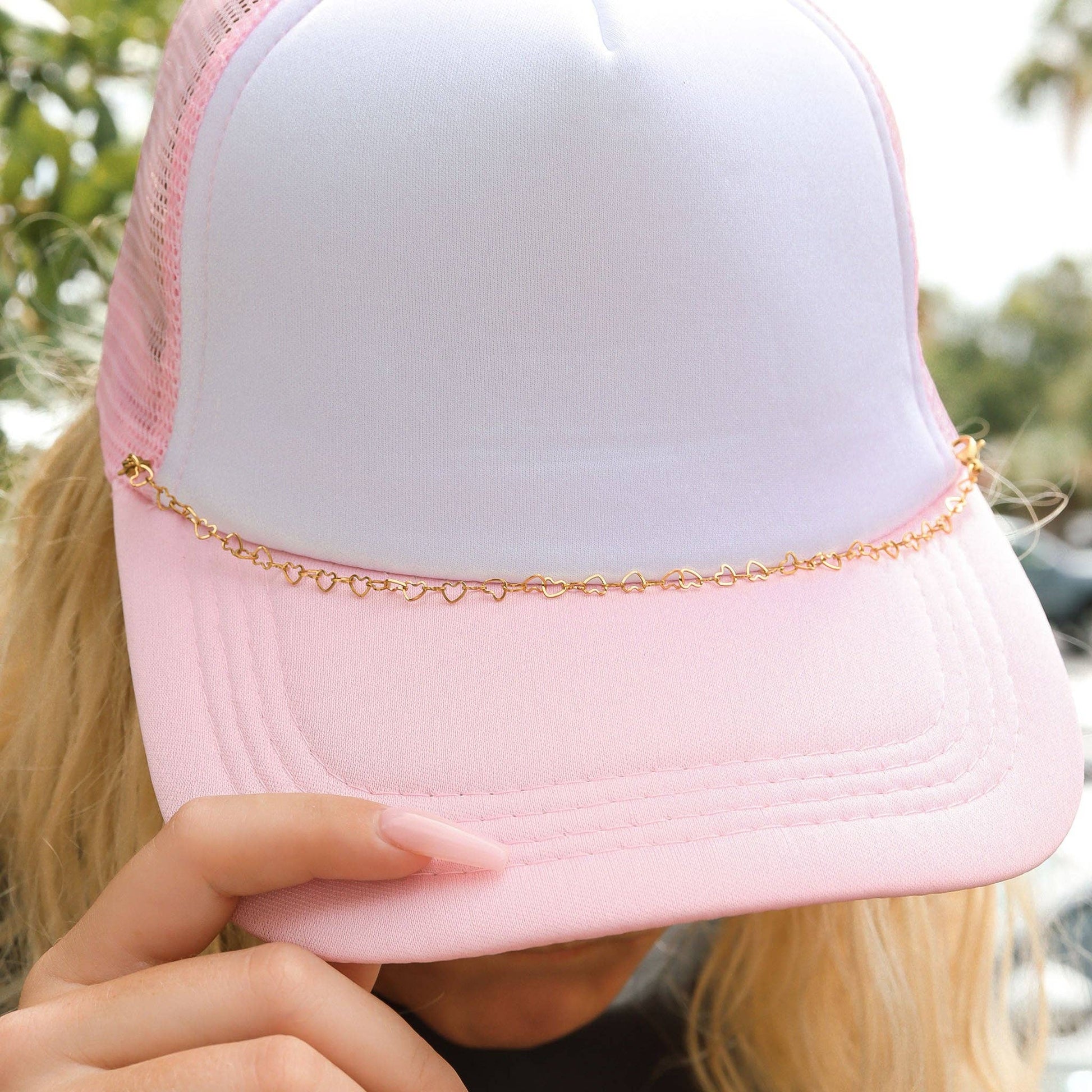 Trucker Hat Chain: 18K Gold PVD Stainless Steel Heart - UnLaced Boutique
