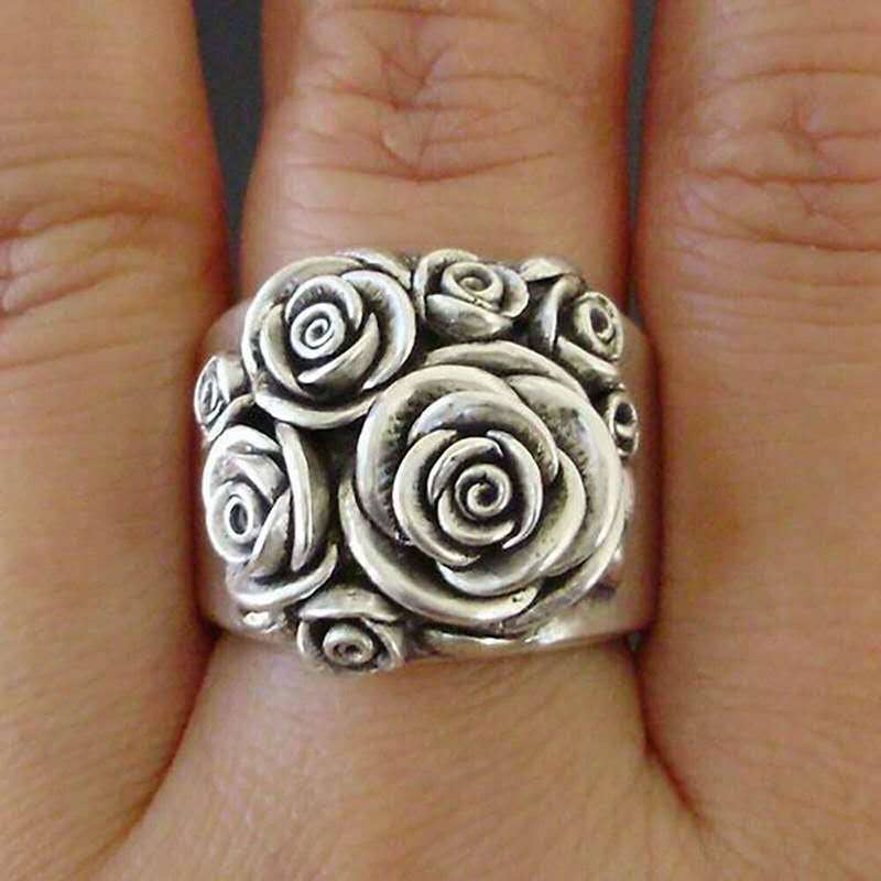 Vintage Style Roses Carved Ring - UnLaced Boutique
