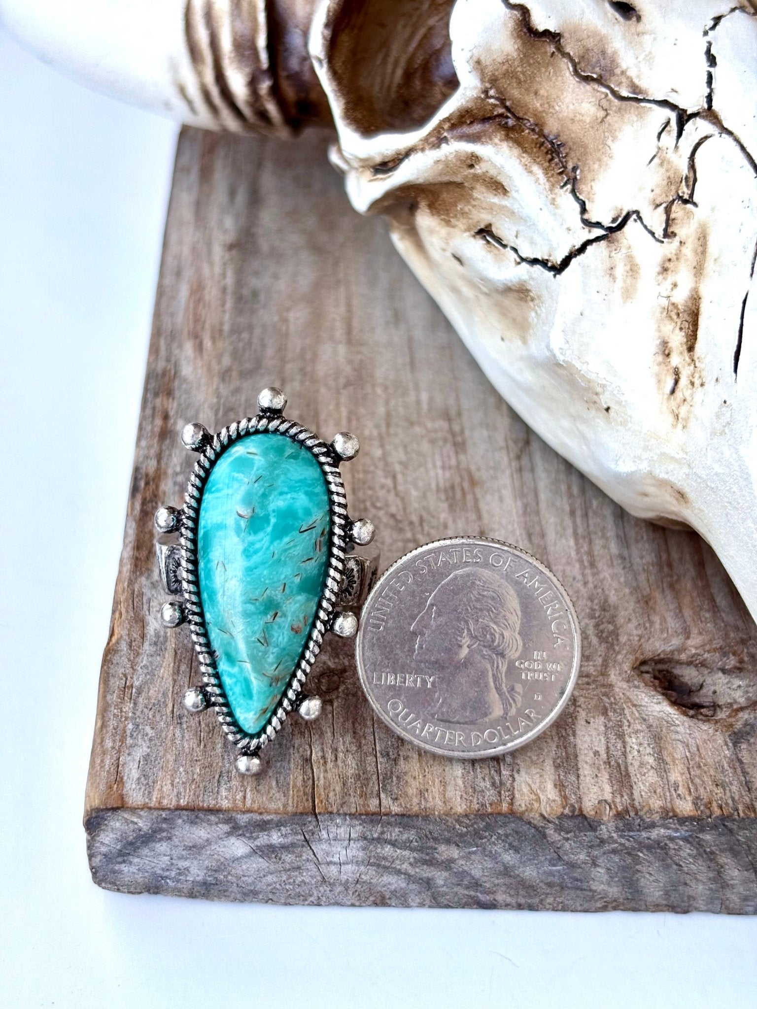 Western Style Teardrop Turquoise Stone Stretch Ring - UnLaced Boutique